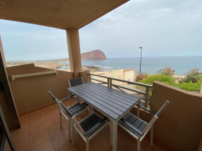 Spacious and bright flat on the beach La Tejita